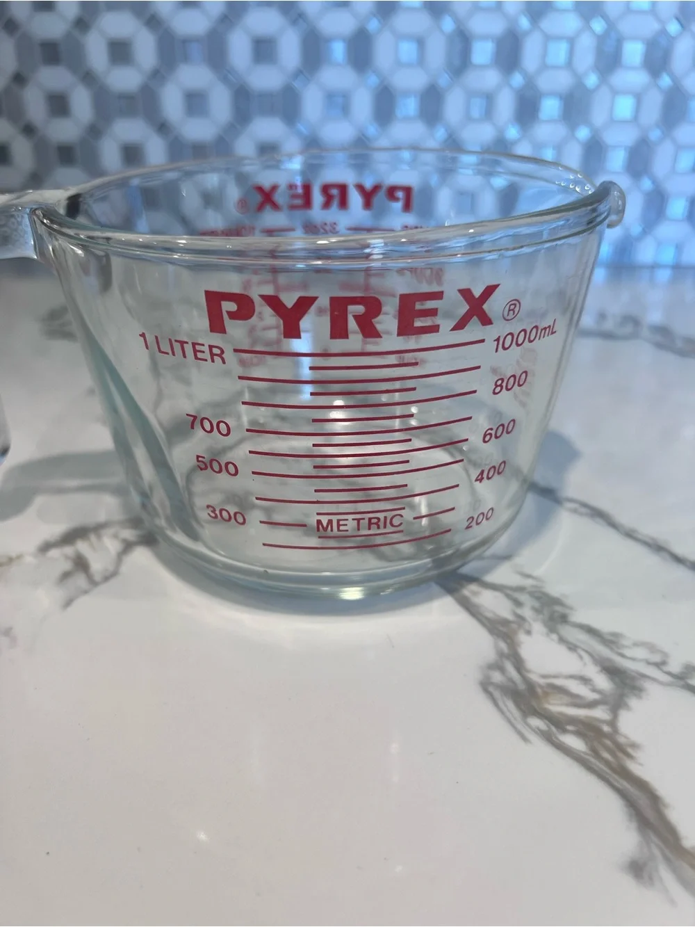 Vintage Pyrex 4 Cup J Handle Red Letters # 532 Corning NY USA Patent Pending
